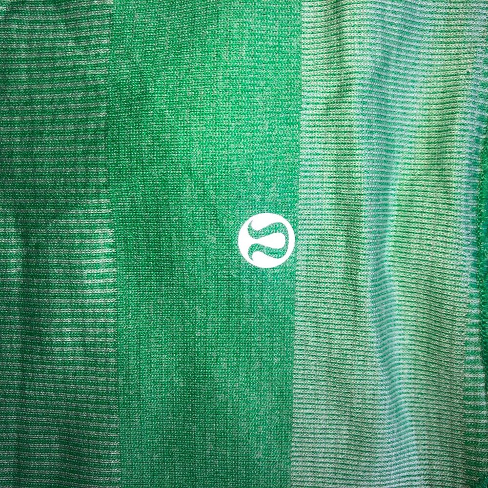 Lululemon striped T-Shirt - Picture 4 of 4